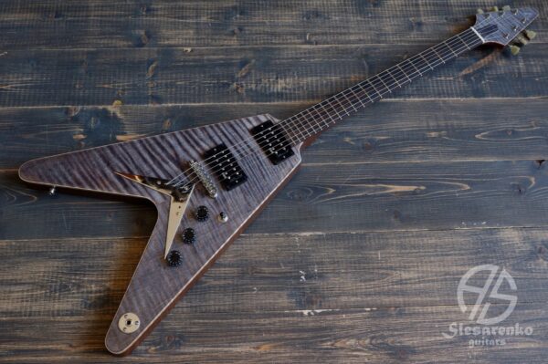 Flying V style custom Slesarenko Guitars 1