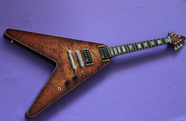 Flying V style custom Slesarenko Guitars 2